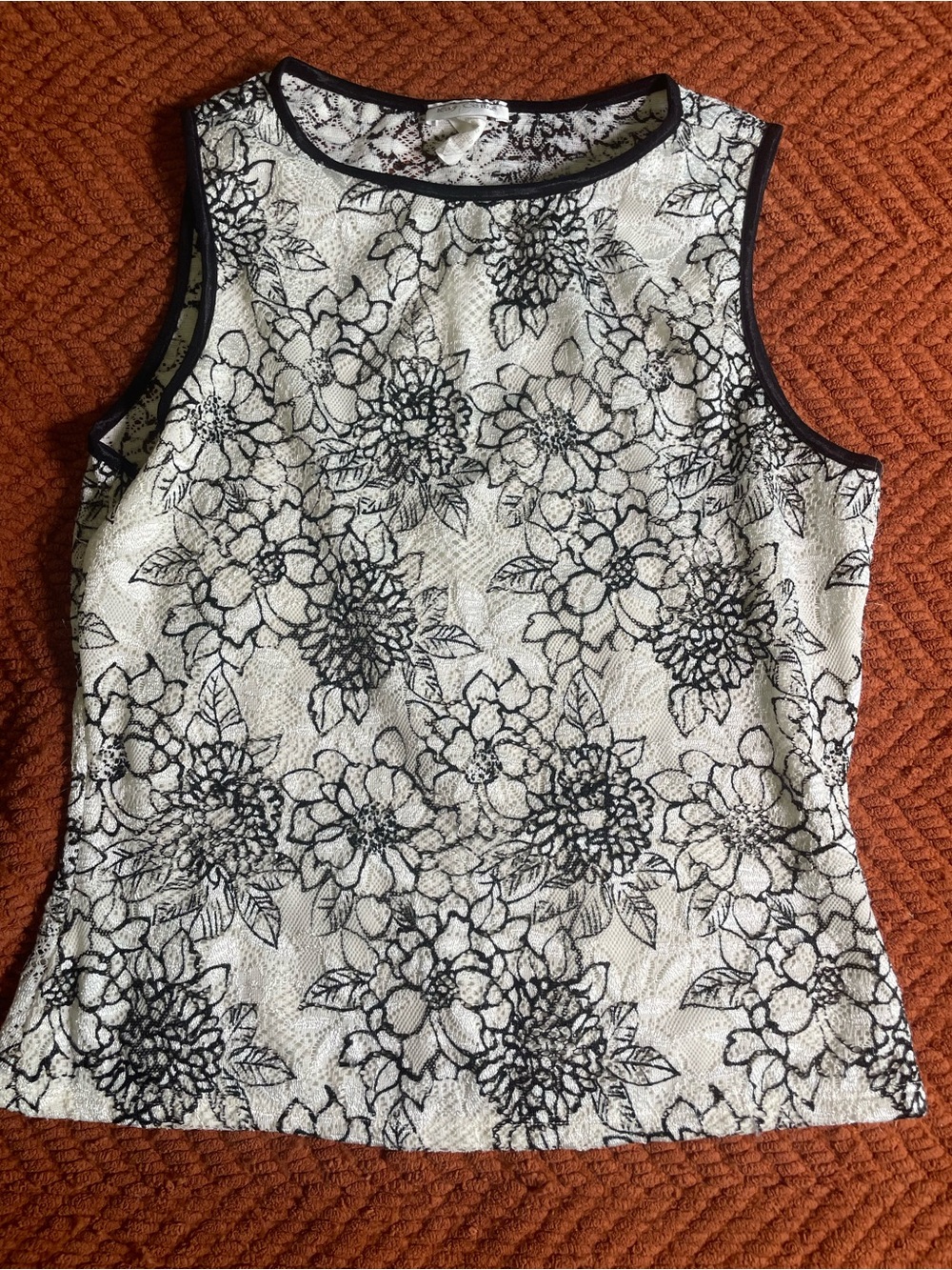 Kay Celine Black & White Floral Lace-Overlay Sleeveless Camisole Large